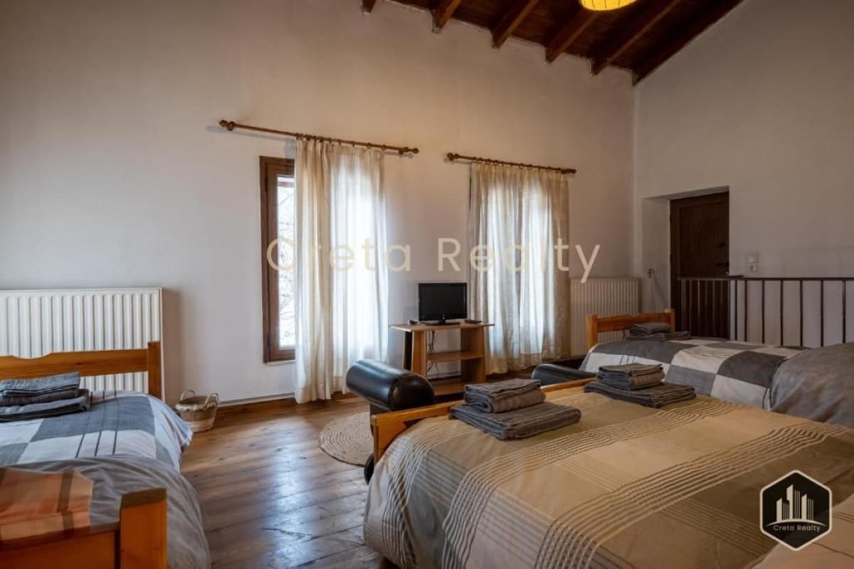 House in Epano Archanes, Archanes — Photo 5 of 18