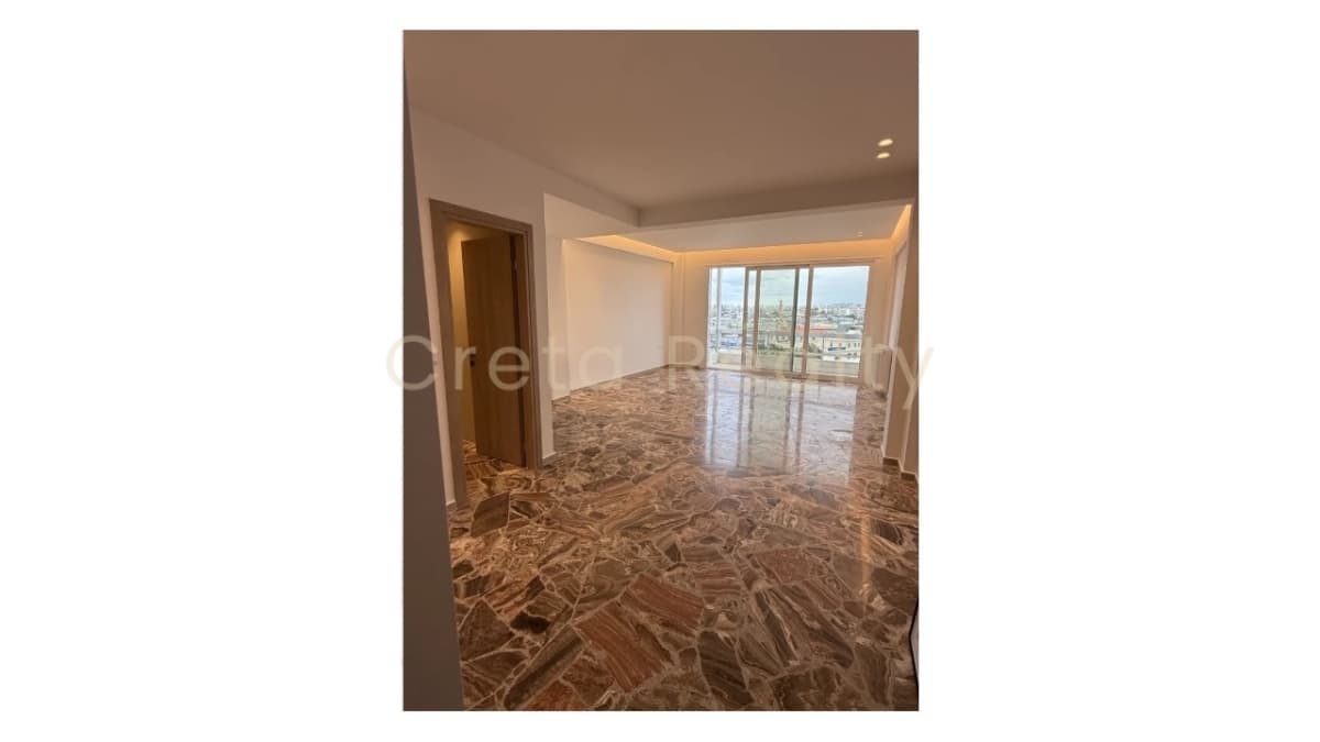 Apartment in Chrisostomos, Heraclion Cretes — Photo 2 of 16