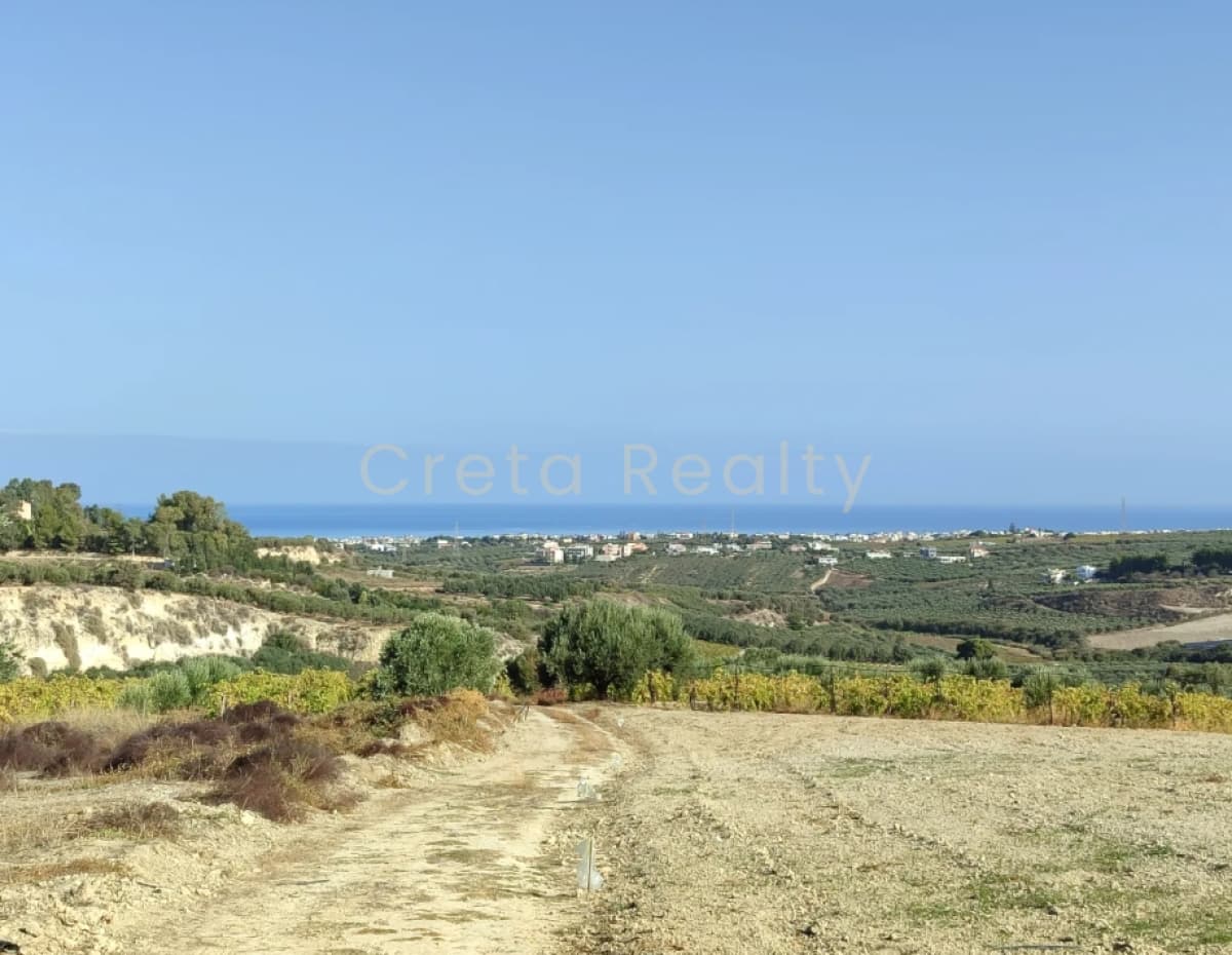 Building Plot in Kollivas, Gazi — Photo 1 of 6