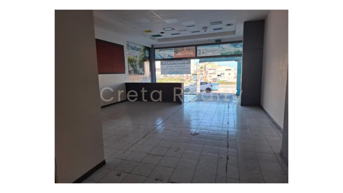 Κατάστημα στην Αγία Μαρίνα, Γοργολαϊνη — Φωτογραφία 2 από 7