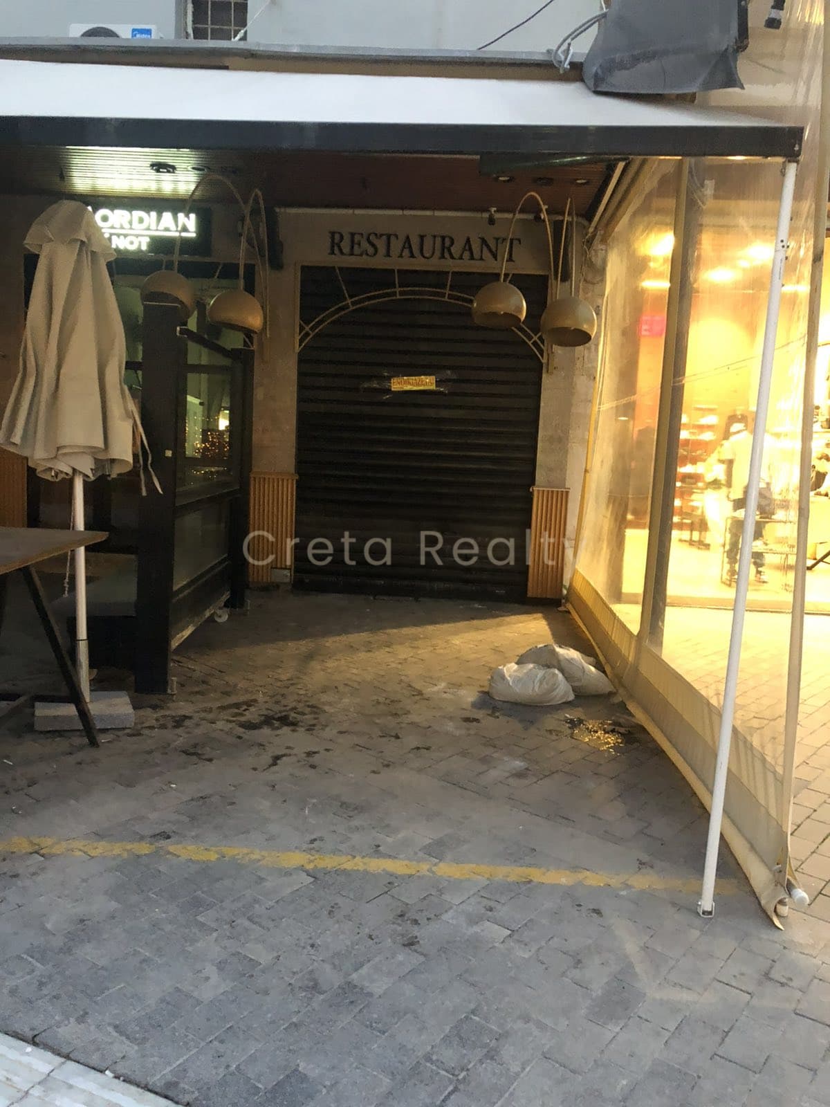 Retail Store in Chrisostomos, Heraclion Cretes — Photo 3 of 4