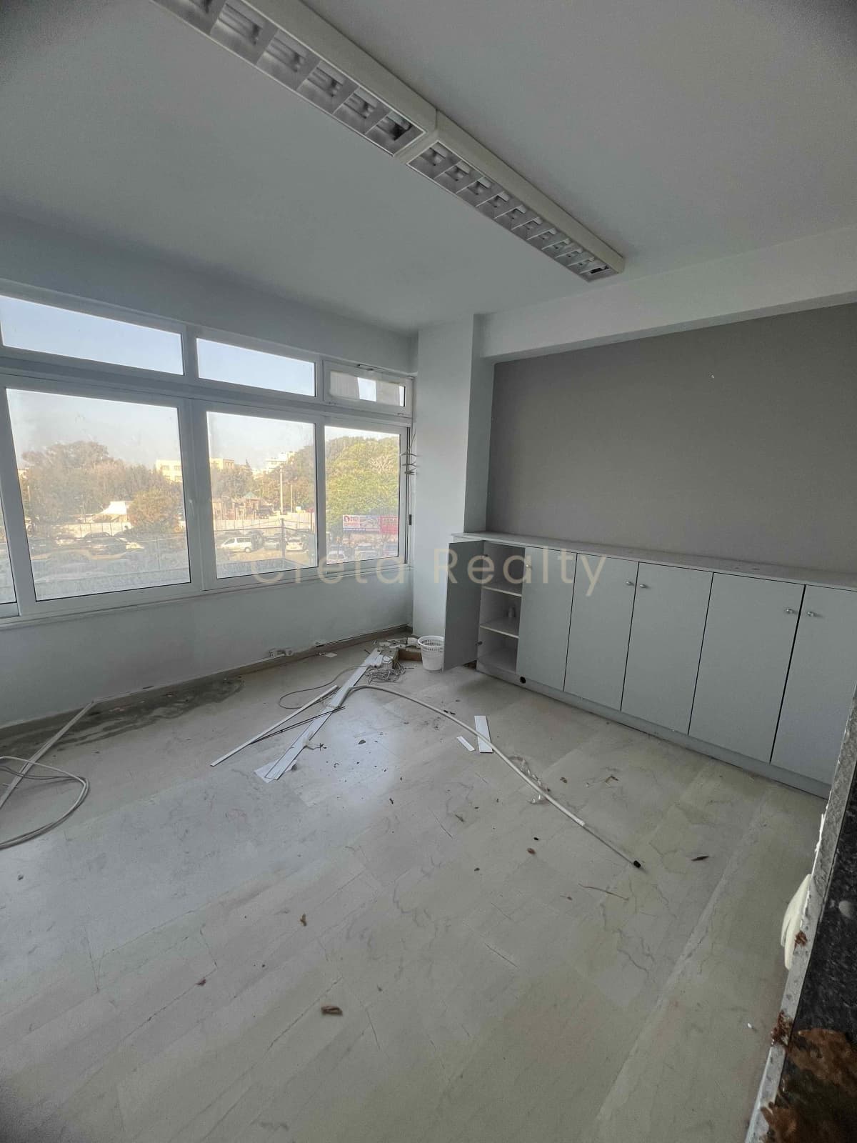 Office in Kainouria Porta, Heraclion Cretes — Photo 2 of 6
