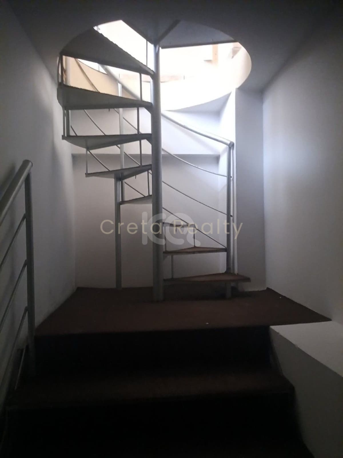 Retail Store in Kainouria Porta, Heraclion Cretes — Photo 3 of 6