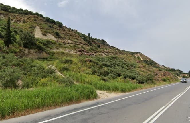 Building Plot in Dafnes, Tetrachori