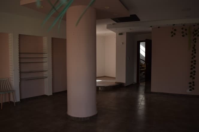 Retail Store in Chrisostomos, Heraclion Cretes — Photo 3 of 3