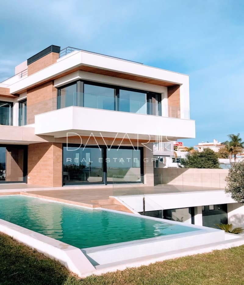 House in Pefkakia, Agia Paraskevi — Photo 1 of 2