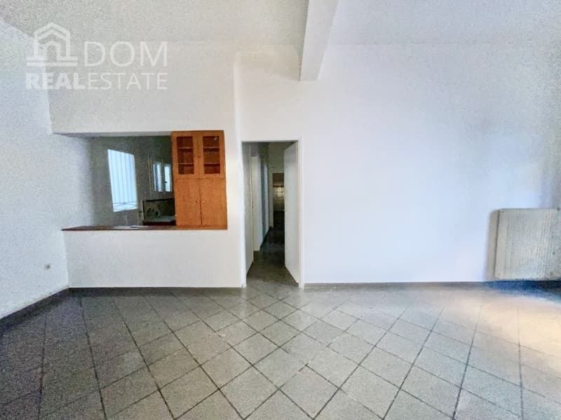 Apartment in Megala Sxoinia A, Acharnes — Photo 2 of 16