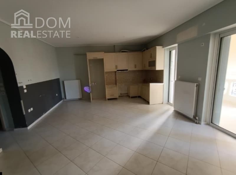Apartment in Megala Sxoinia A, Acharnes — Photo 2 of 5