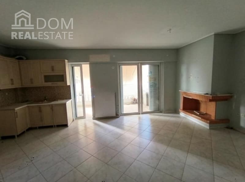Apartment in Megala Sxoinia A, Acharnes — Photo 1 of 5
