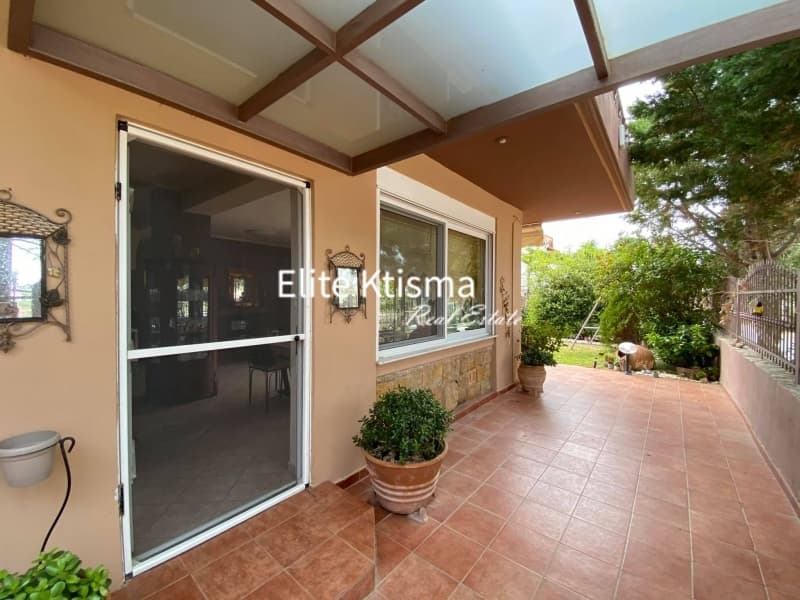 House in Plaka, Keratea — Photo 1 of 25