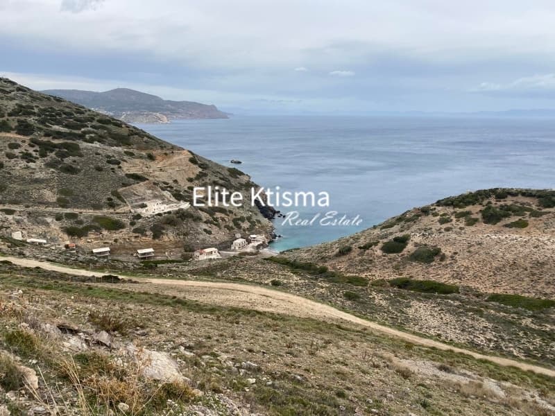 Αγροτεμάχιο στην Πόρτο Εννιά, Κερατέα — Φωτογραφία 3 από 4