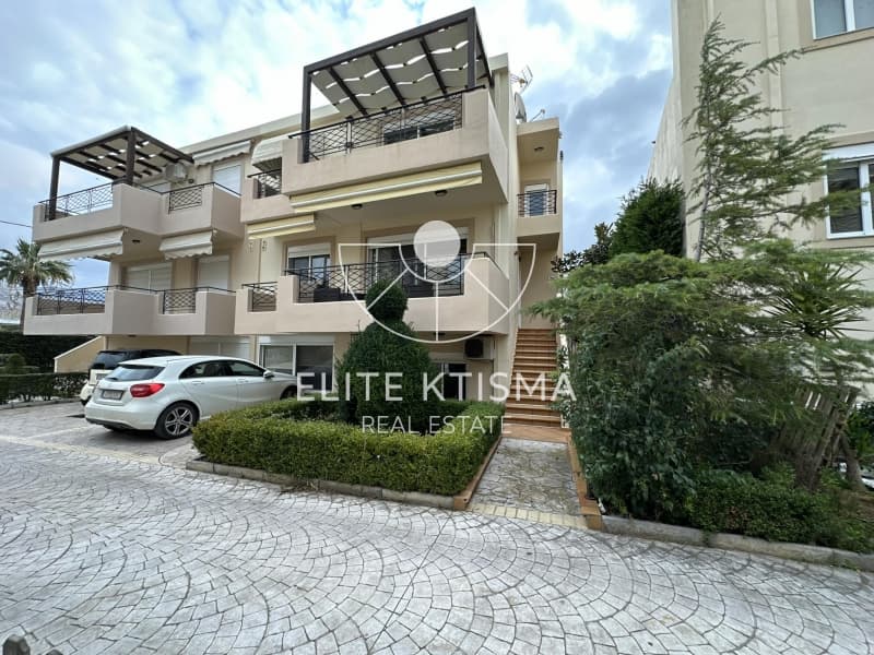 House in Kalivia, Kalivia Thorikou — Photo 1 of 30