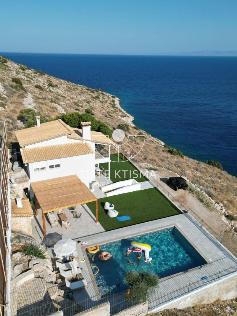 House in Paralia Daskaleiou, Keratea — Photo 1 of 29