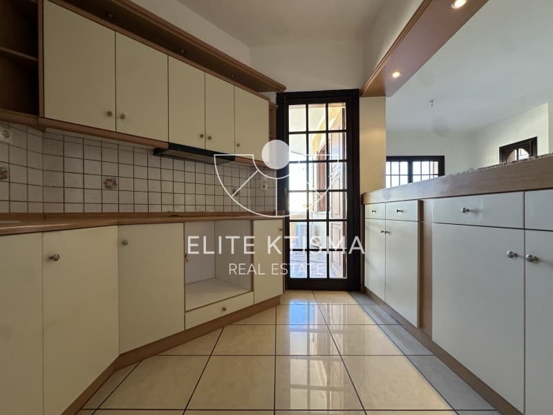 Apartment in Saronida, Saronida — Photo 11 of 30