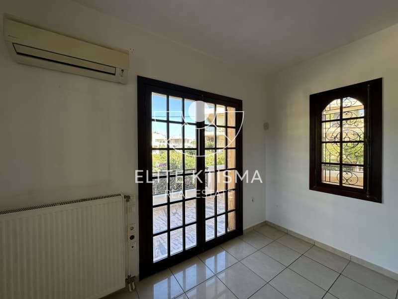 Apartment in Saronida, Saronida — Photo 3 of 30