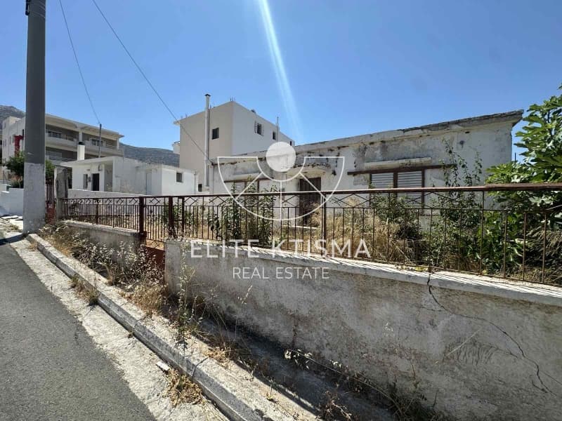 House in Venio Daskaleiou, Keratea — Photo 1 of 4