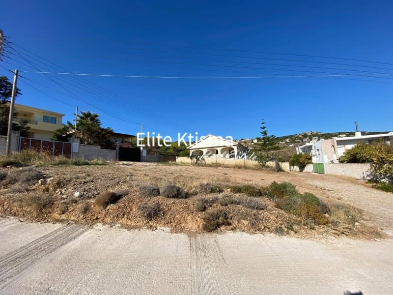 Parcel in Pefka, Keratea — Photo 1 of 9