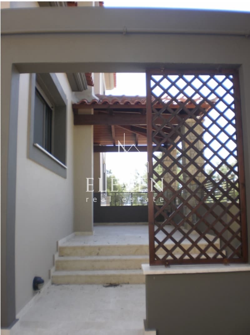 House in Center, Penteli — Photo 6 of 17