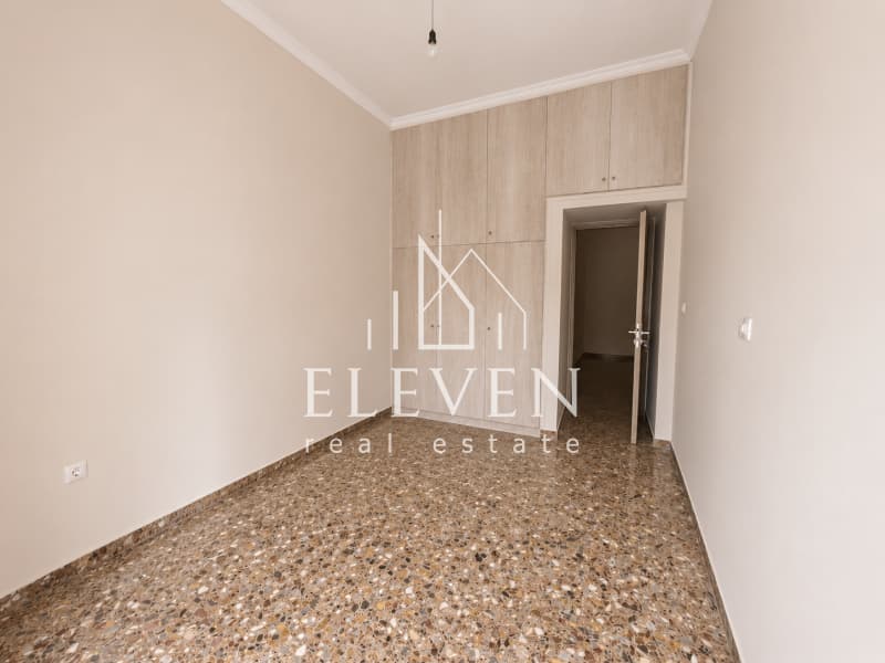 Apartment in Kaminia, Piraeus — Photo 12 of 17
