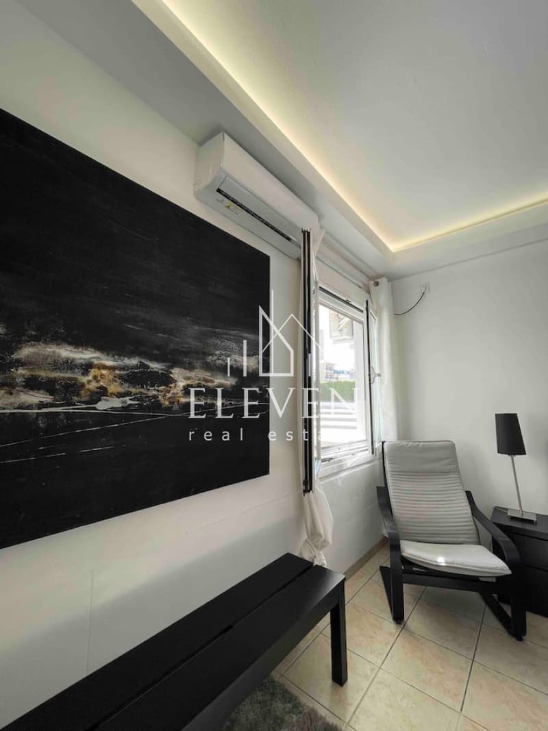 Apartment in Pirnari, Glyfada — Photo 1 of 12