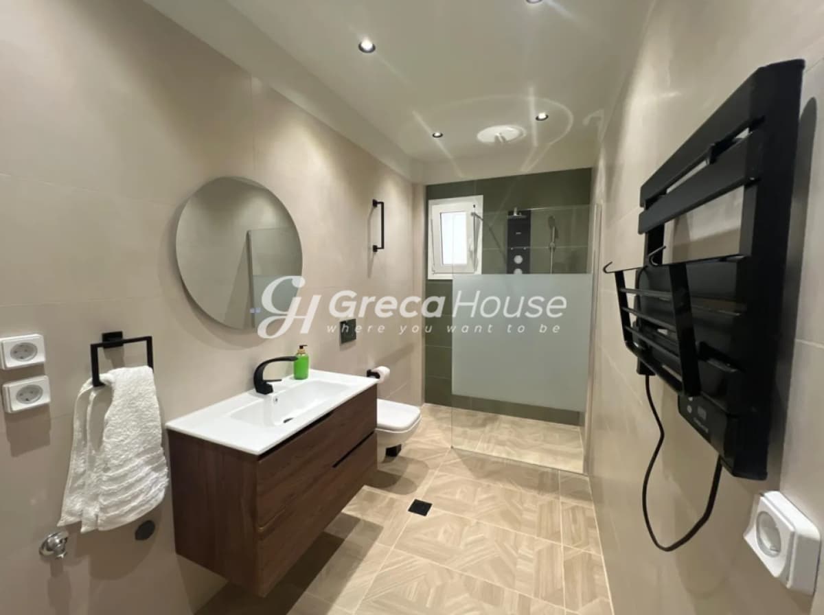 Apartment in Agia Sofia, Piraeus — Photo 7 of 11