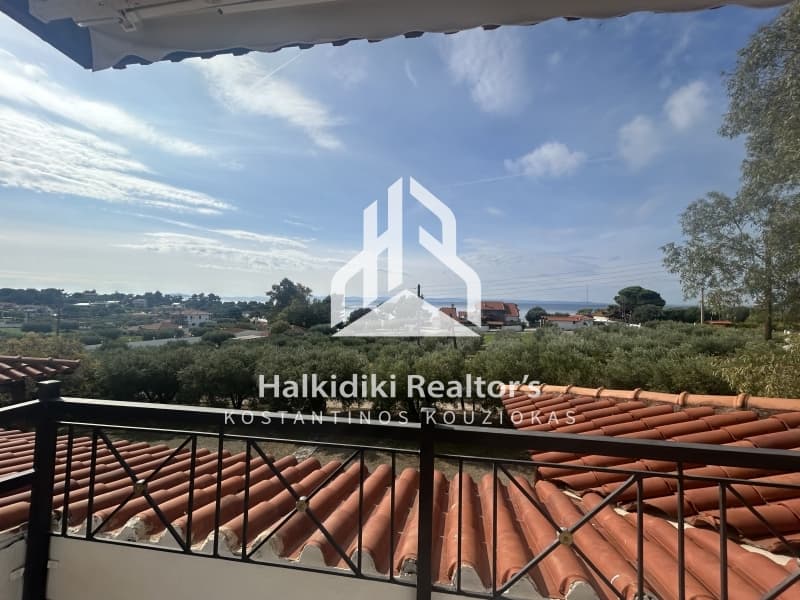 House in Paralia Nikitis, Sithonia — Photo 11 of 30