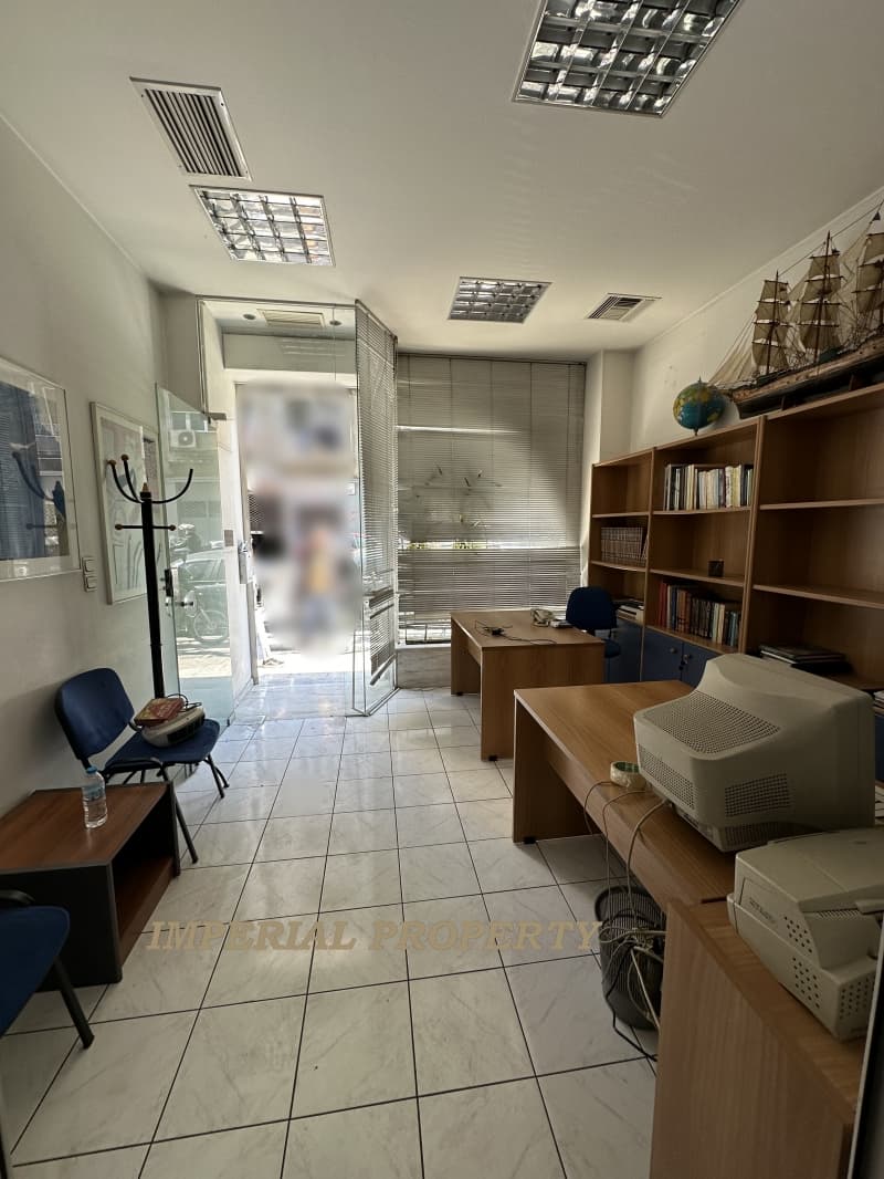 Apartment in Mouseio, Exarchia - Neapoli — Photo 1 of 5