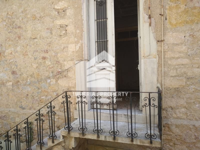 House in akadimia Platonos, Kolonos - Kolokinthous — Photo 2 of 30