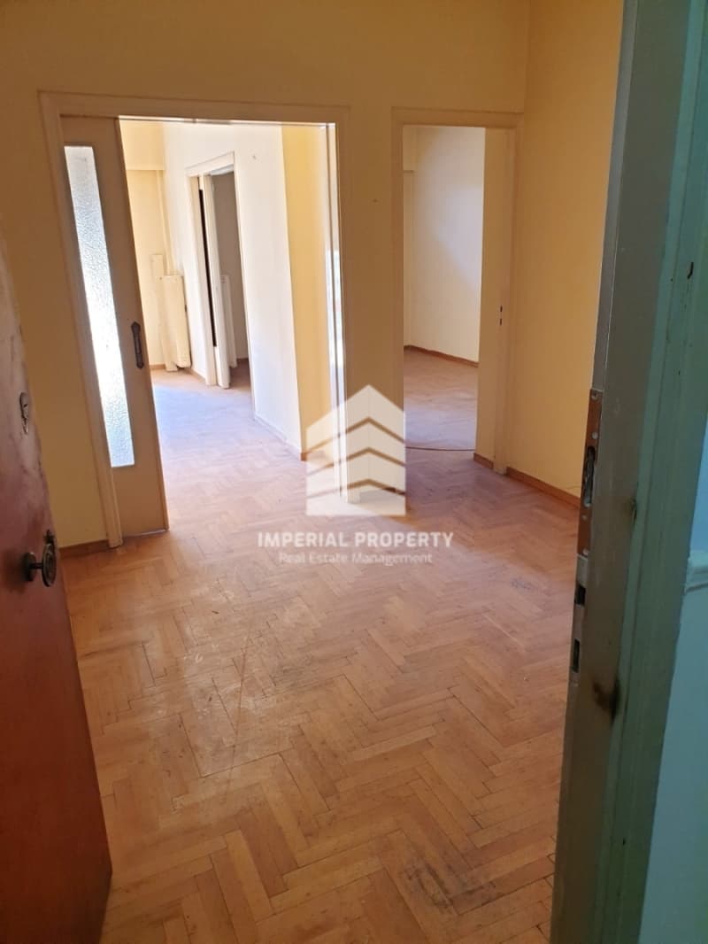 Apartment in Kipseli, Kipseli — Photo 2 of 13