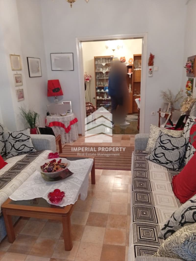 Apartment in Leof. Liosion, Attiki — Photo 1 of 10