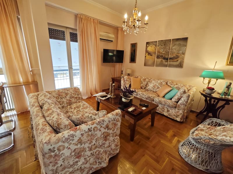 Apartment in Agios Sostis, Neos Kosmos — Photo 1 of 11