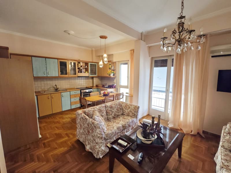 Apartment in Agios Sostis, Neos Kosmos — Photo 2 of 11