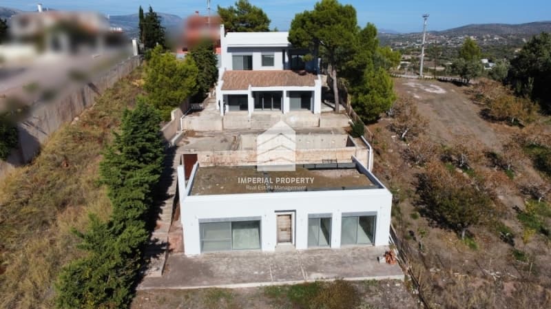 House in Lofos Kselaftaki, Kalivia Thorikou — Photo 1 of 30