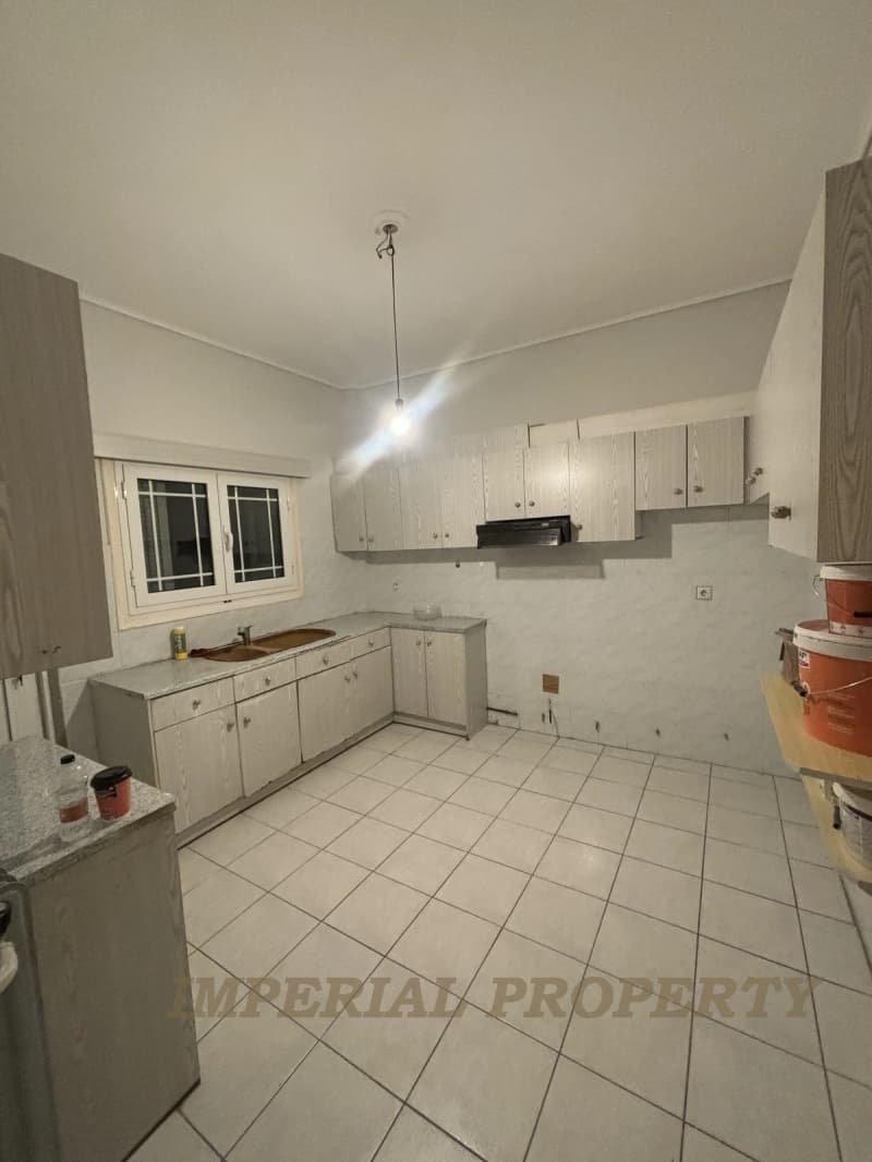 Apartment in Plateia Davaki, Kalithea — Photo 1 of 11