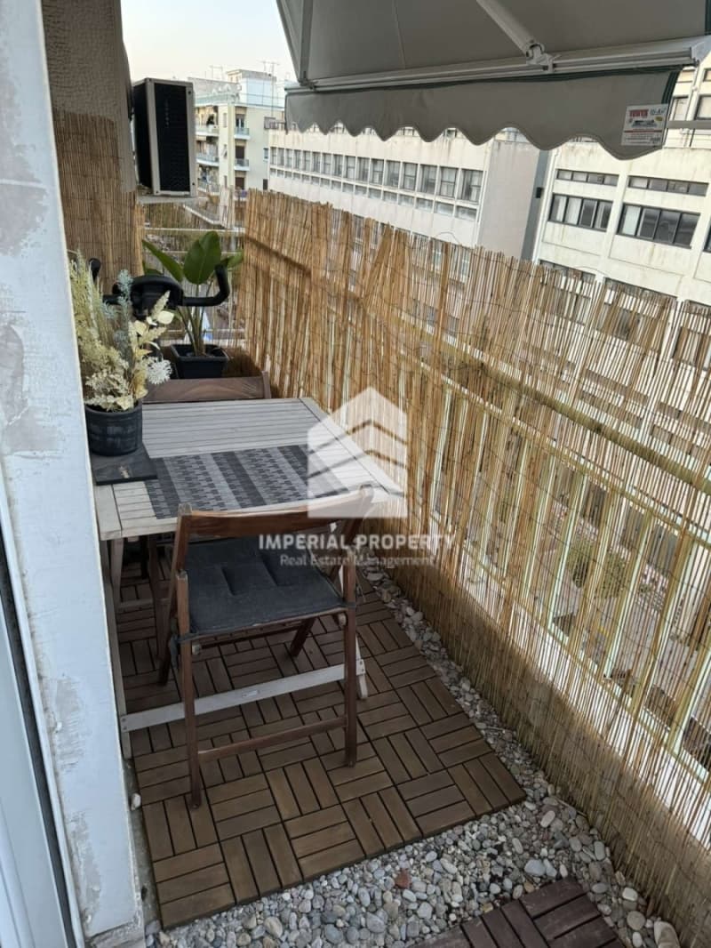 Apartment in Plateia Davaki, Kalithea — Photo 1 of 7