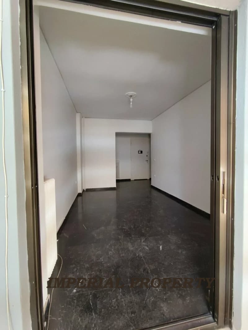 Apartment in Agia Paraskevi, Nea Smyrni — Photo 9 of 14