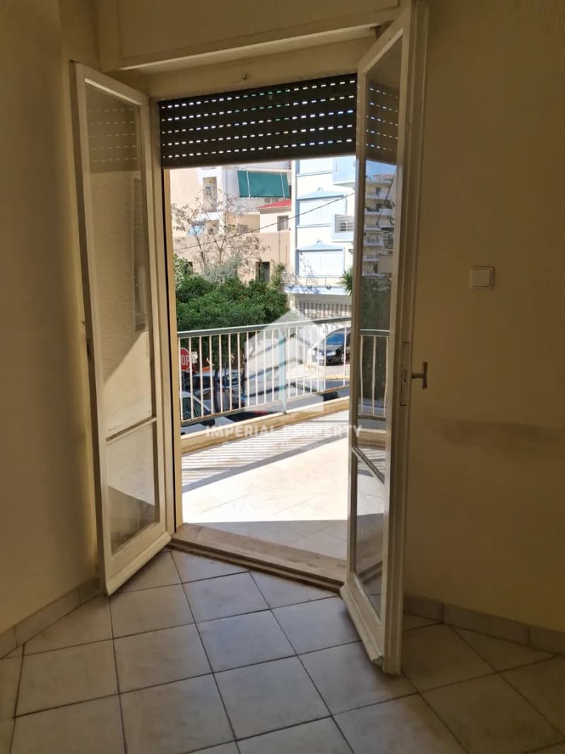 Apartment in Analipsi, Vironas — Photo 1 of 13