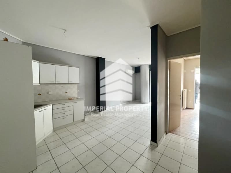 Apartment in Agia Paraskevi, Nea Smyrni — Photo 1 of 7