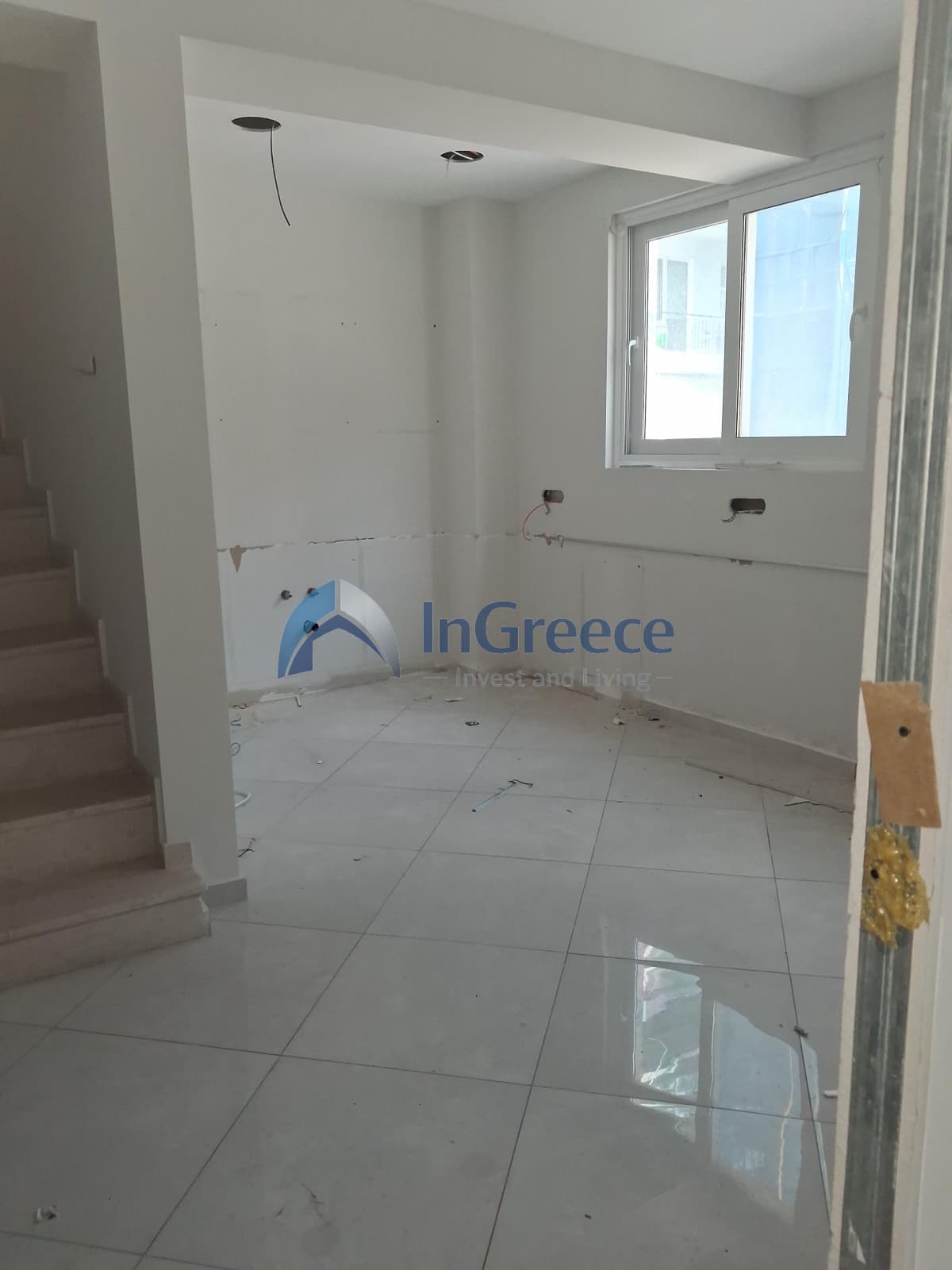 Κατάστημα στην Μενιδιάτικα, Γαλάτσι — Φωτογραφία 2 από 9