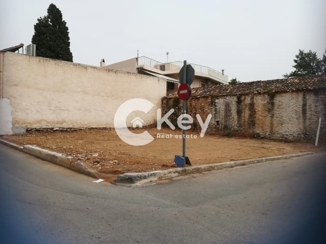 Οικόπεδο στην Κέντρο, Κορωπί