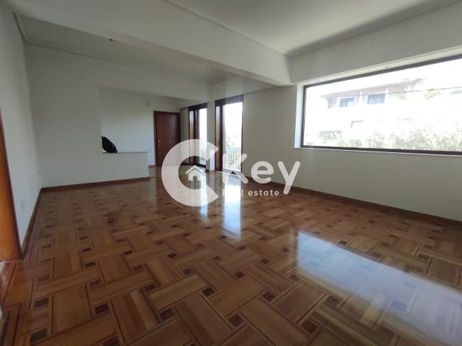 Apartment in Agia Varvara, Chalandri — Photo 1 of 25