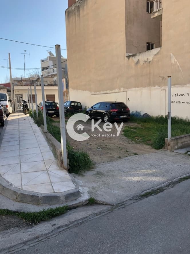 Οικόπεδο στην Παλαιά Κοκκινιά, Πειραιάς