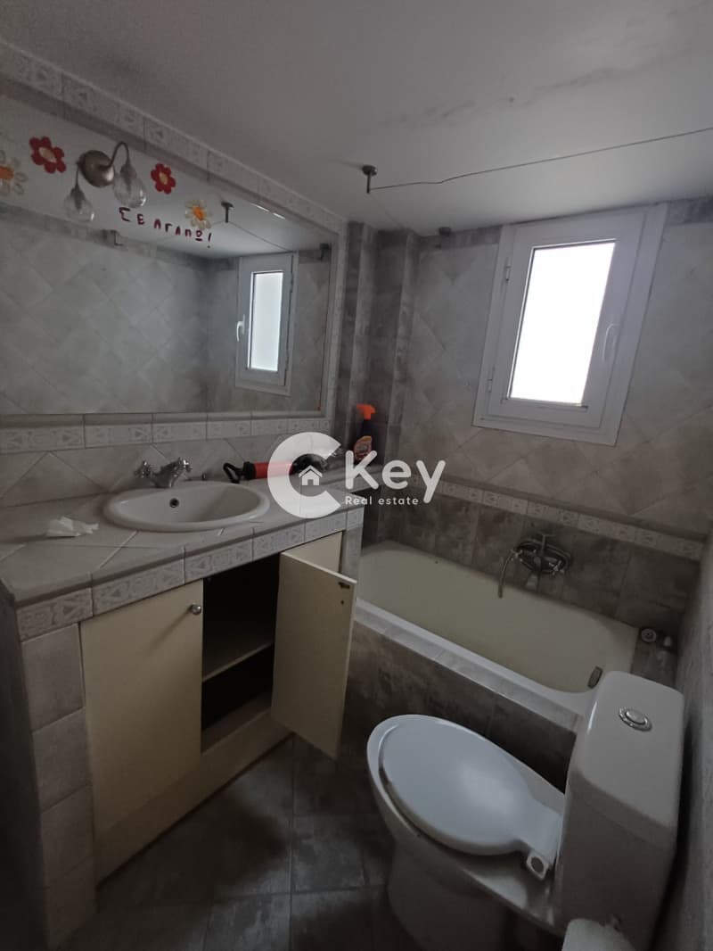Apartment in Neo Pagkrati, Vironas — Photo 20 of 21
