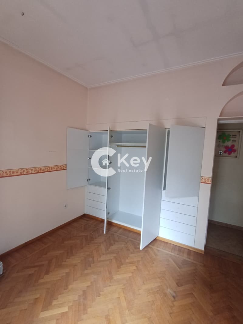 Apartment in Neo Pagkrati, Vironas — Photo 14 of 21