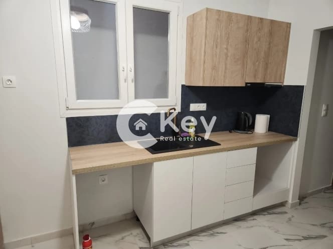 Apartment in Platia Karitsi, Kentro — Photo 2 of 10