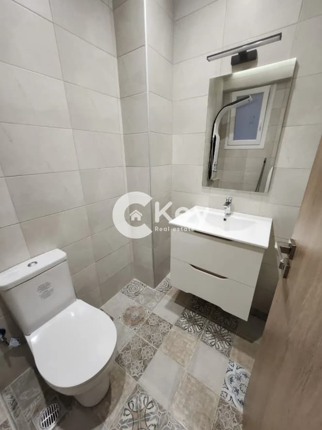 Apartment in Platia Karitsi, Kentro — Photo 9 of 10