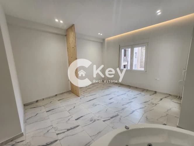 Apartment in Platia Karitsi, Kentro — Photo 4 of 10