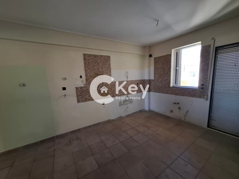Apartment in Megala Sxoinia A, Acharnes — Photo 3 of 14