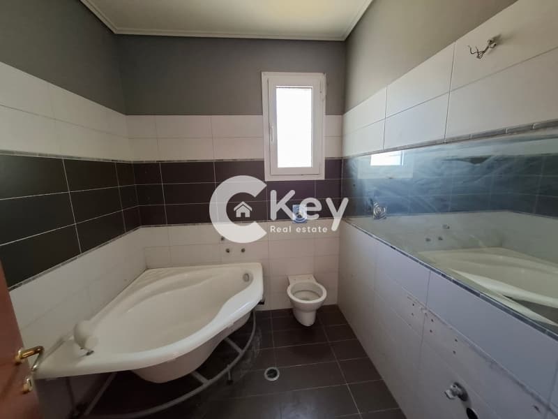 Apartment in Megala Sxoinia A, Acharnes — Photo 11 of 14