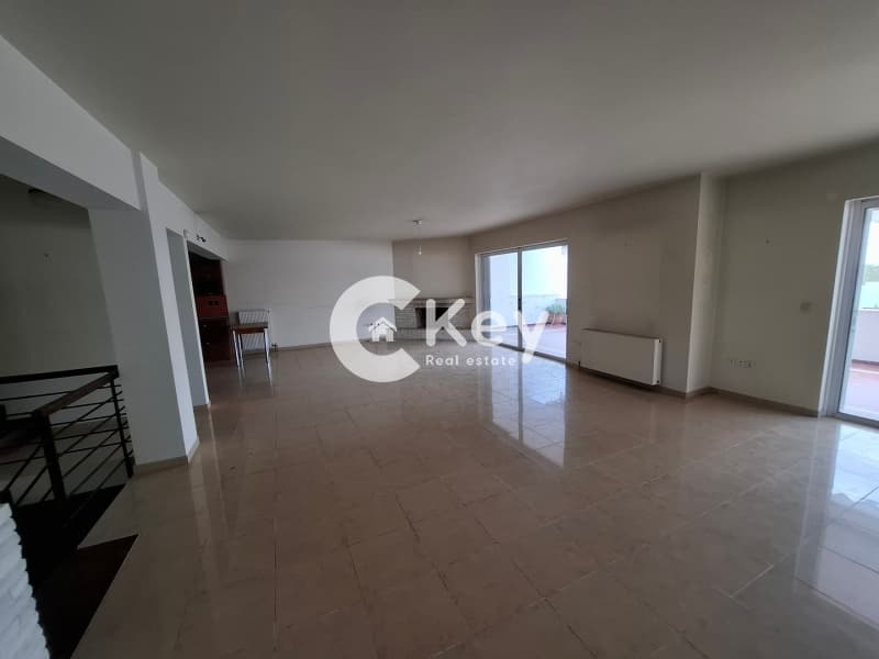 Apartment in Kithiron - Pani, Alimos — Photo 1 of 17